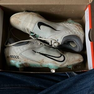 Nike metal cleats (softball)